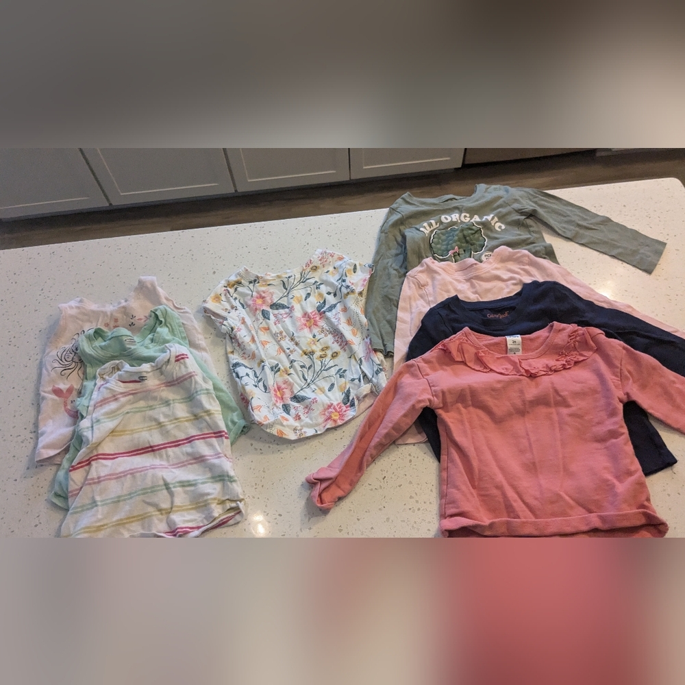 Assortment 2 T shirts